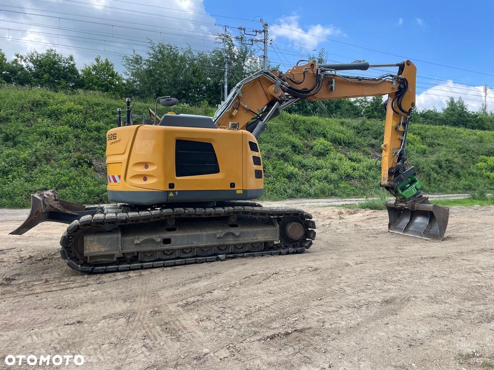 Liebherr R926 - 5