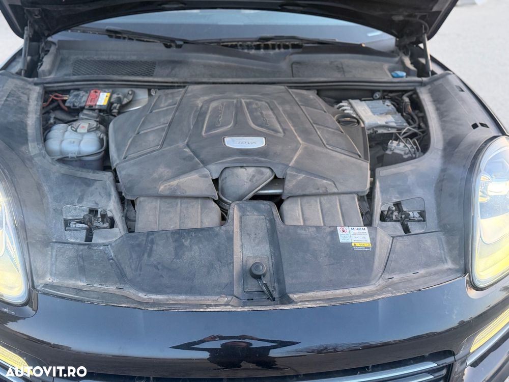 Porsche Cayenne - 18