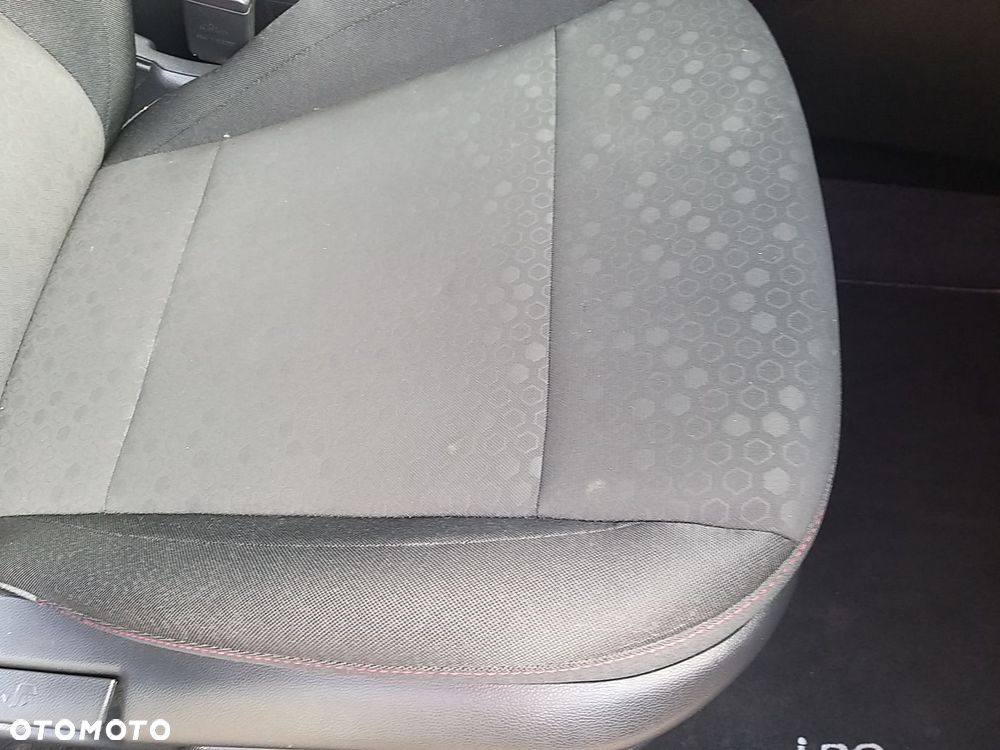 Hyundai i20 - 15