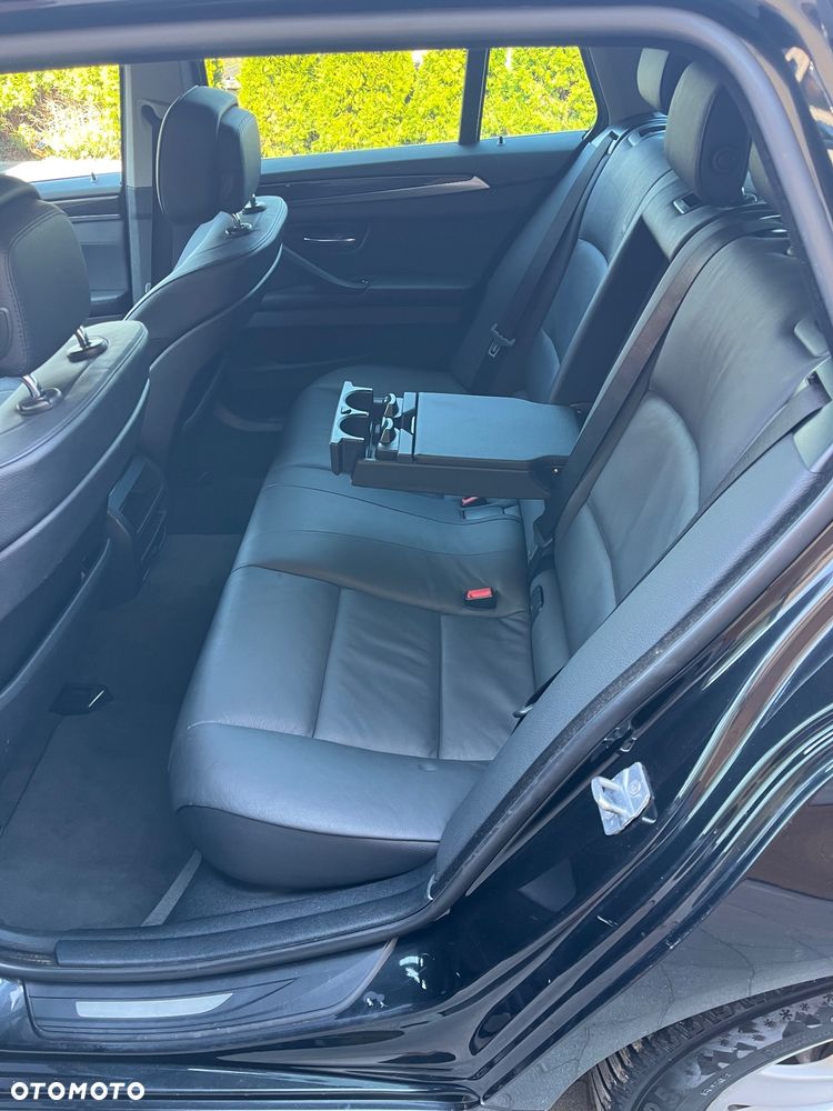 BMW Seria 5 525d xDrive Sport-Aut Modern Line - 20