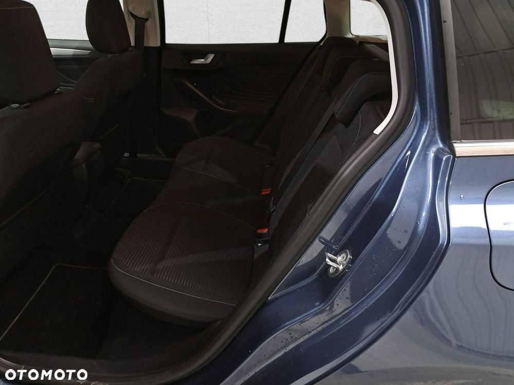 Ford Focus - 12