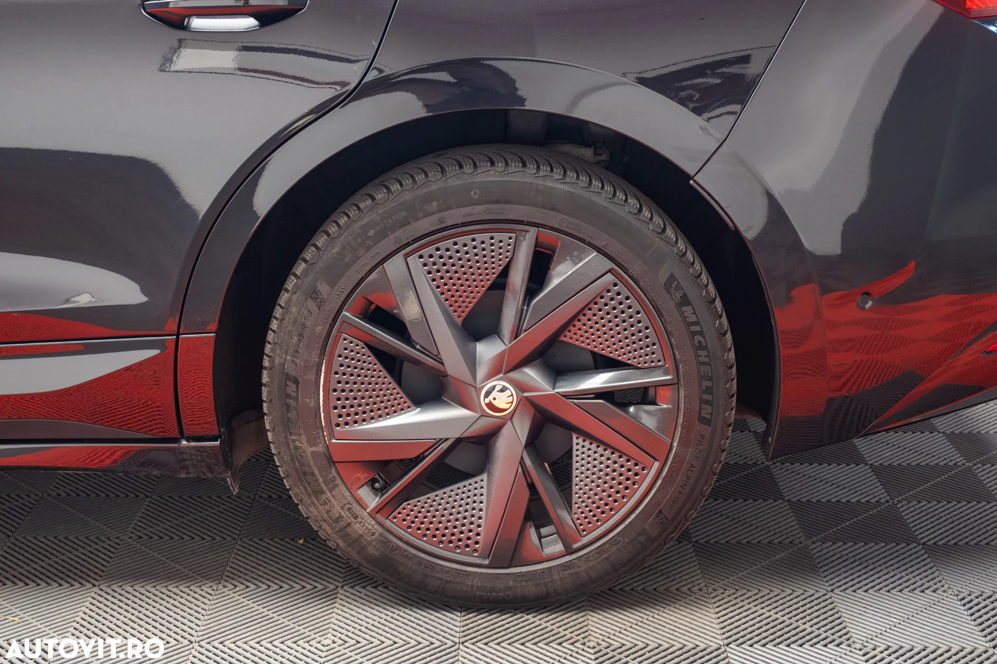 Skoda Enyaq Coupe iV RS - 9