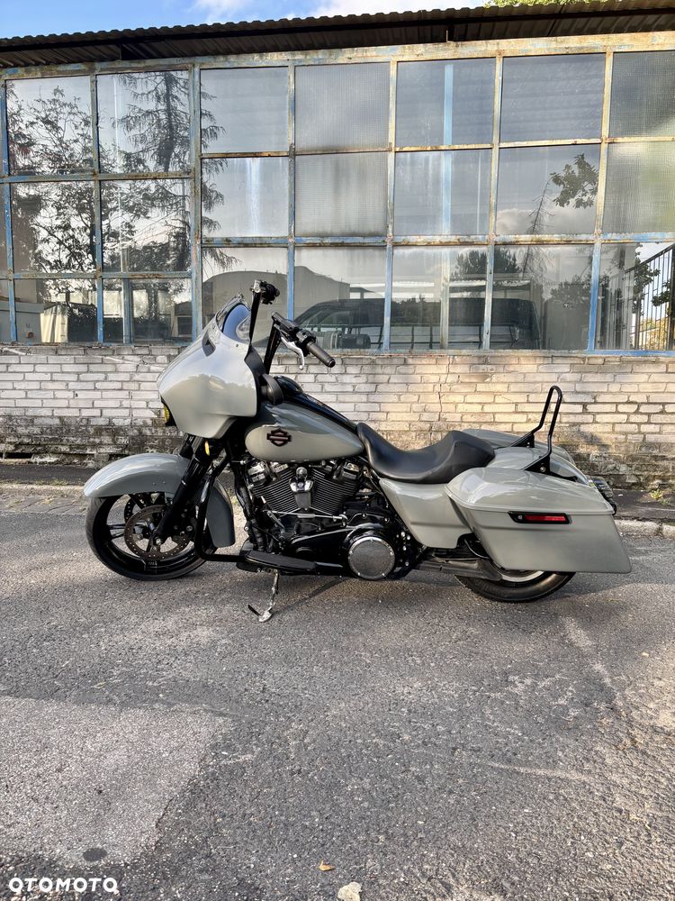 Harley-Davidson Touring Street Glide - 8