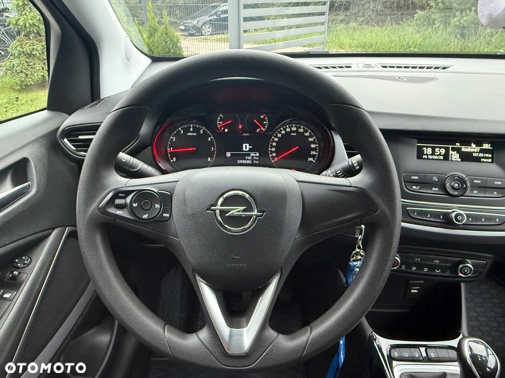 Opel Crossland X - 16