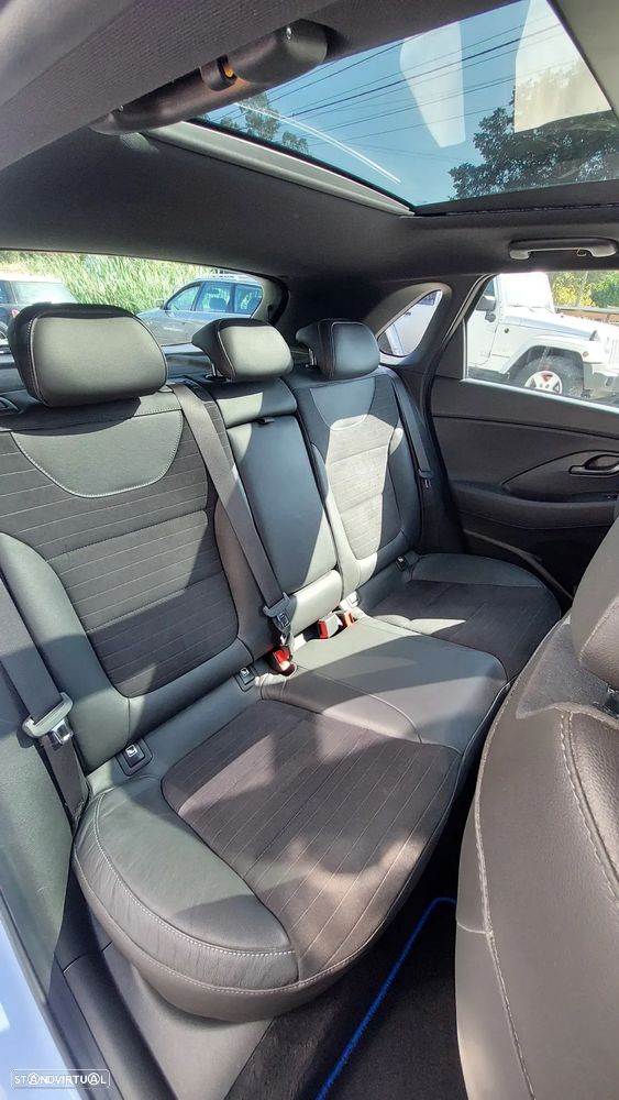 Hyundai i30 N 2.0 T-GDi Performance Pack - 14
