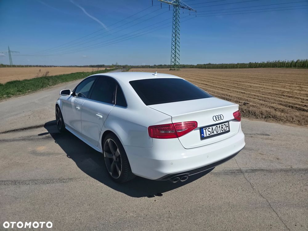 Audi A4 Limousine 2.0 TDI DPF clean diesel multitronic S line Sportpaket - 14