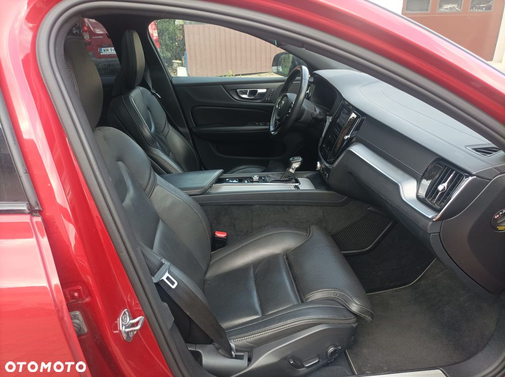 Volvo S60 T6 AWD R-Design - 15