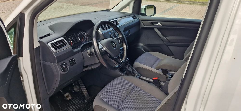 Volkswagen Caddy 2.0 California - 30
