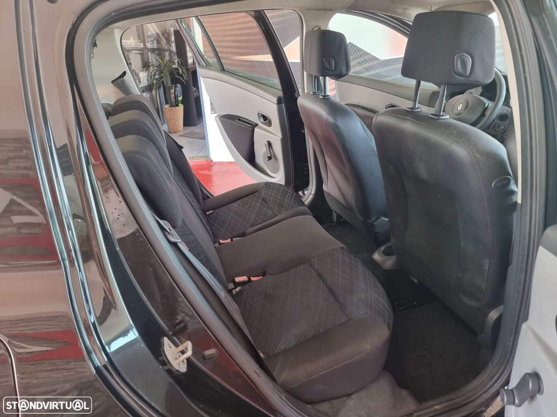 Renault Clio 1.2 16V Confort - 11