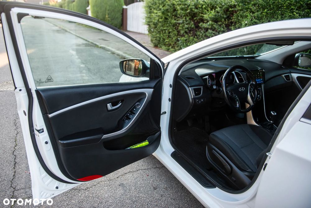 Hyundai i30 1.4 Comfort - 17
