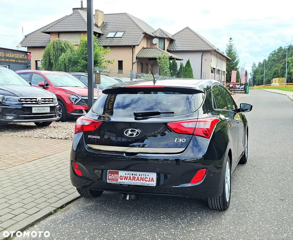 Hyundai i30 blue 1.6 CRDi Style - 10