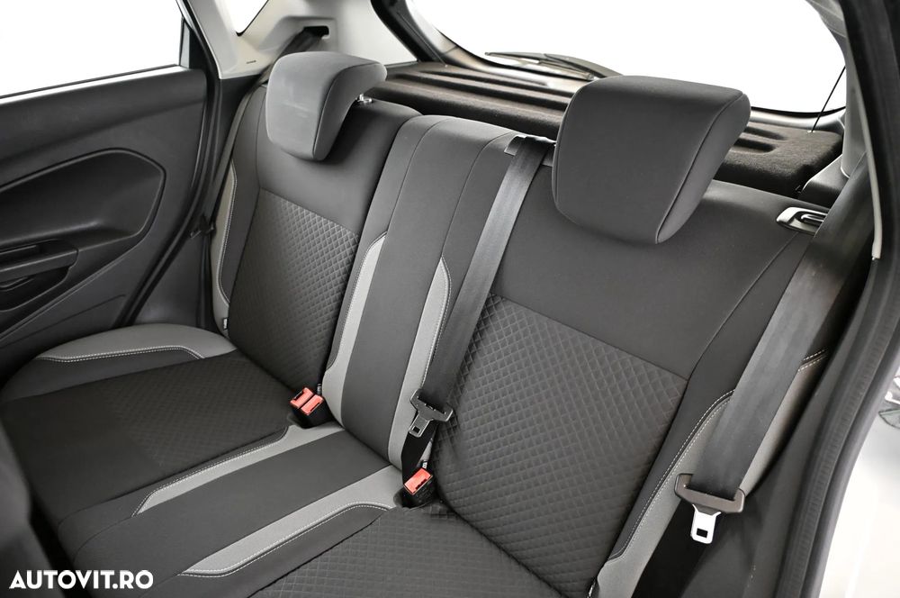 Ford Fiesta 1.0 EcoBoost Powershift Titanium - 19