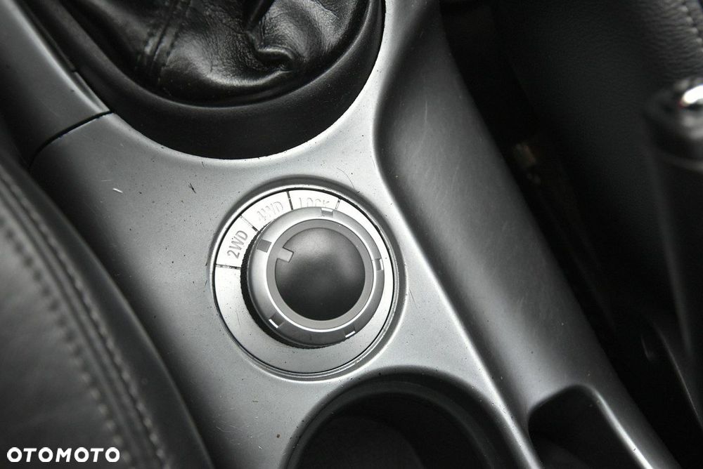 Mitsubishi Outlander - 9