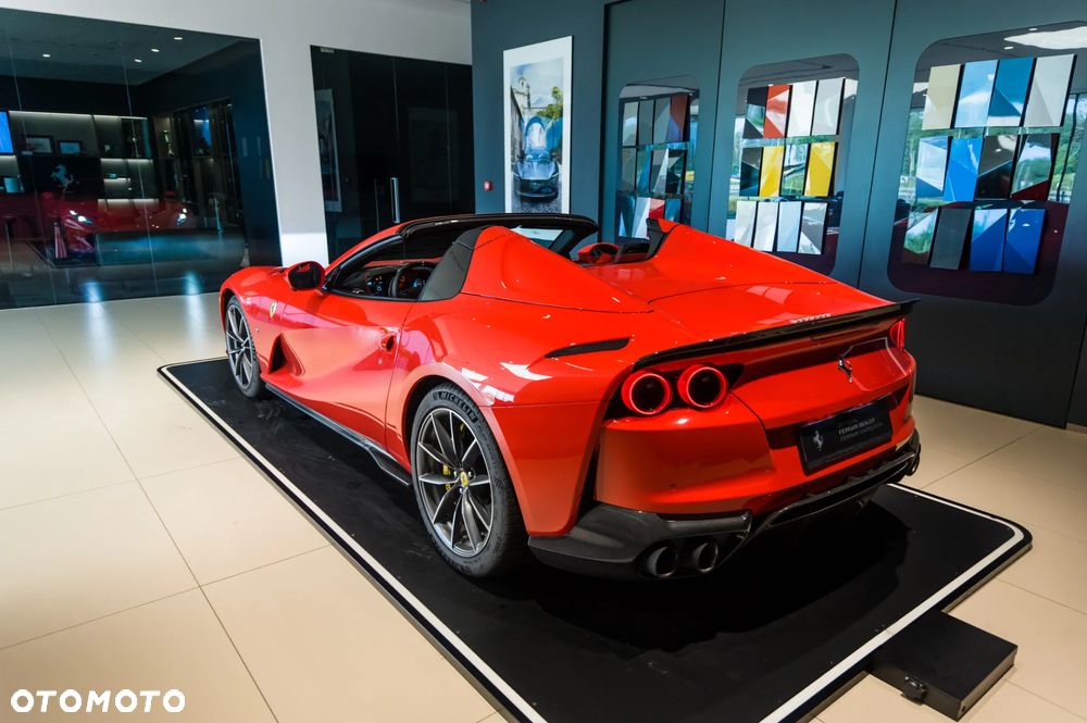 Ferrari 812 GTS - 10