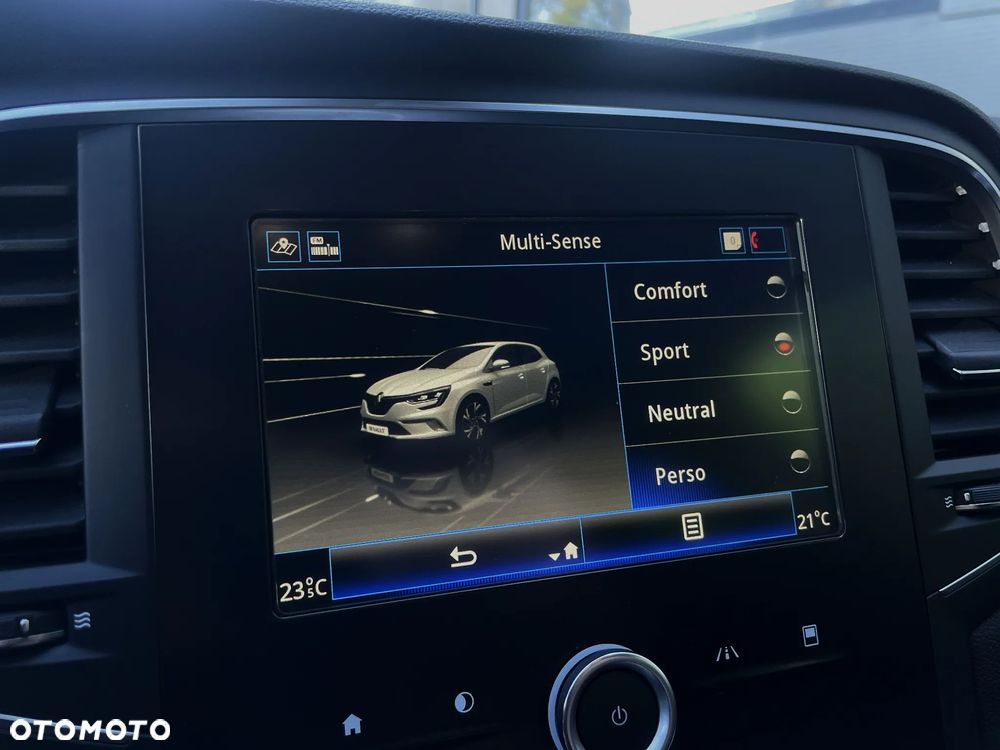 Renault Megane 1.6 TCe GT EDC - 27