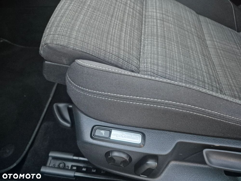 Volkswagen Passat 2.0 TDI (BlueMotion Technology) Comfortline - 17