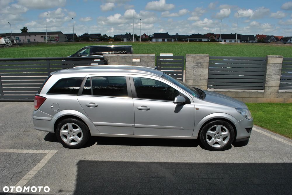 Opel Astra 1.9 CDTI Elegance - 15