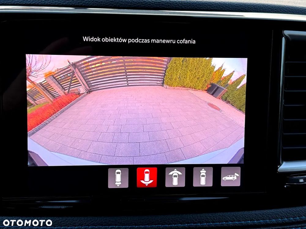 Chrysler Pacifica - 26