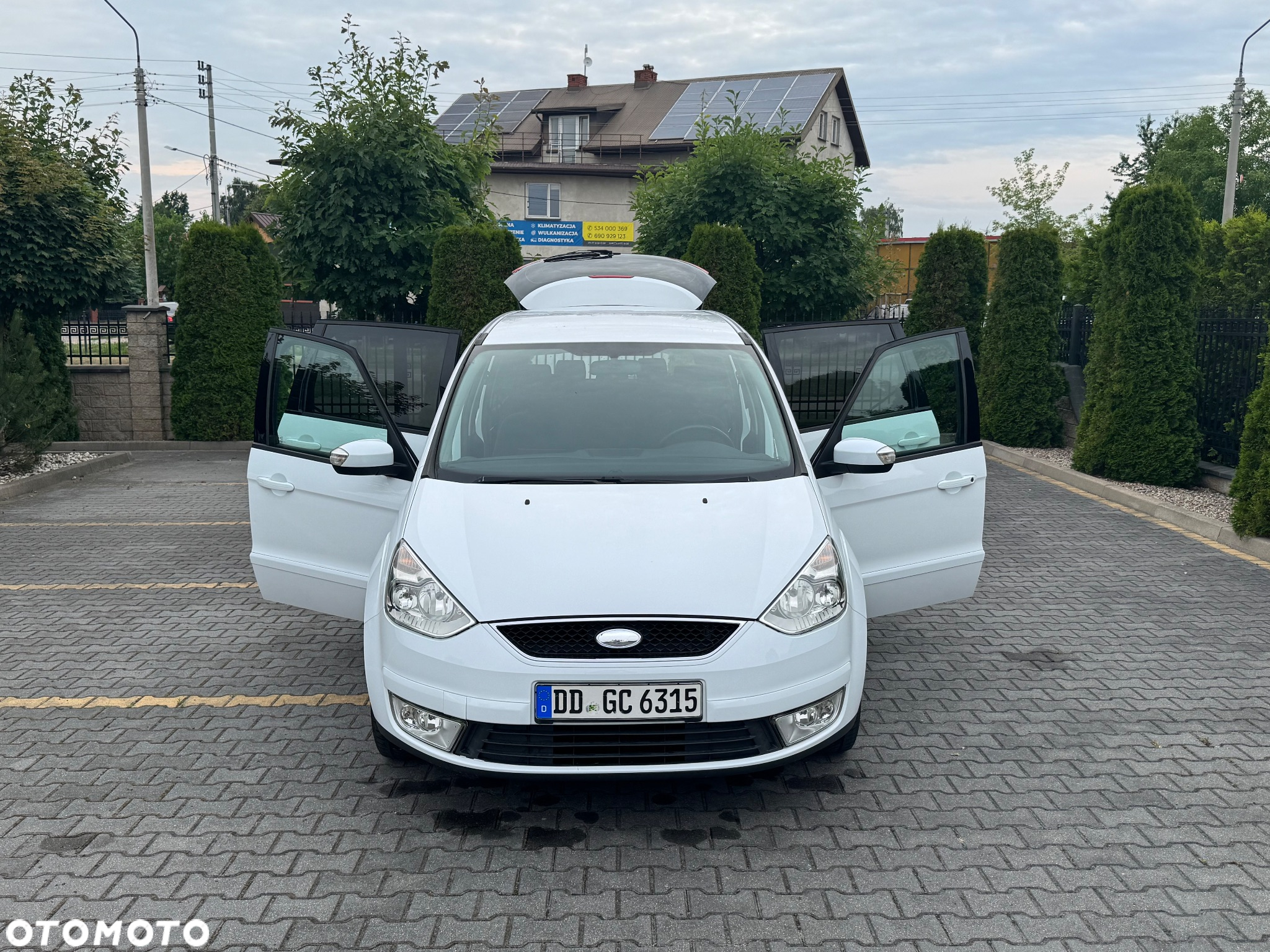 Ford Galaxy 2.0 Concept - 9