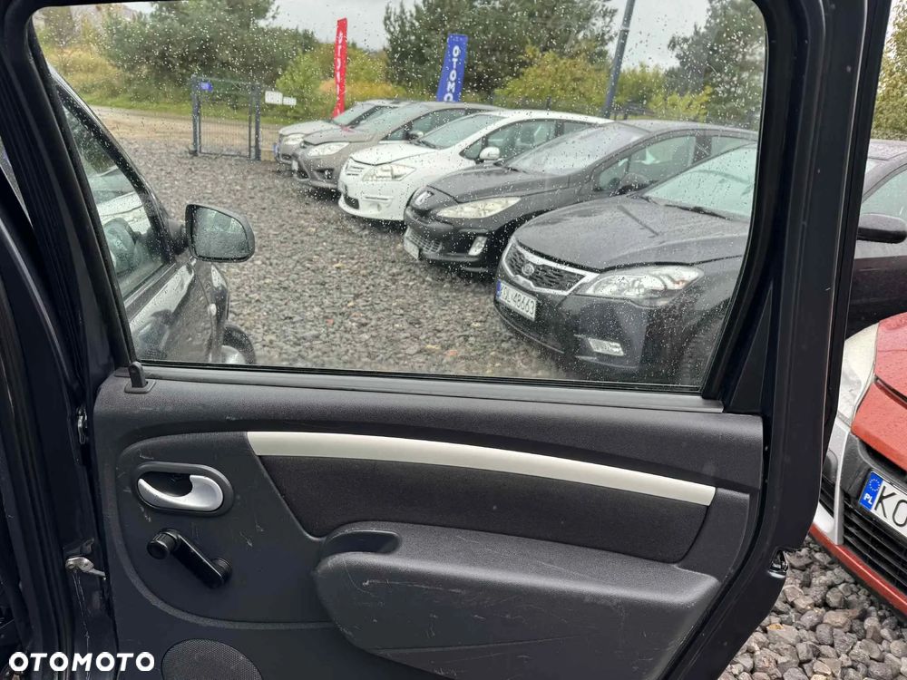 Dacia Logan MCV 1.6 Black Line - 13