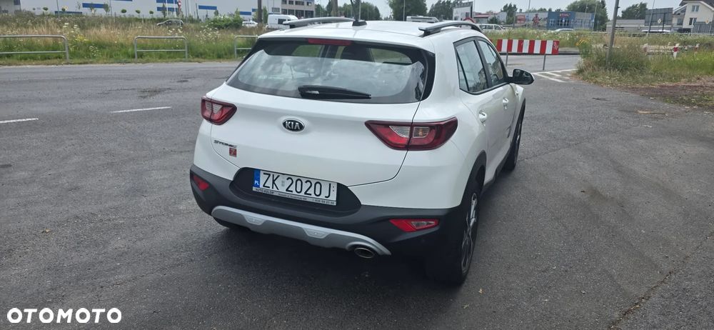 Kia Stonic 1.4 L - 13