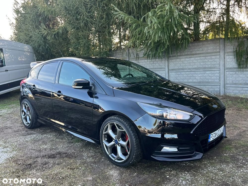Ford Focus ST - 40