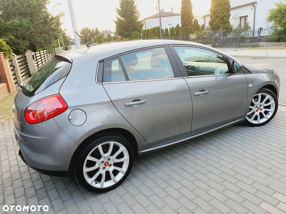 Fiat Bravo 1.4 T-JET 16V Dynamic - 25