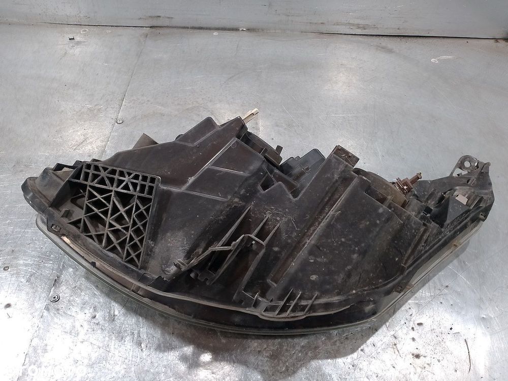 LAMPA PRZÓD PRAWA CITROEN C4 9646893880   89009406 - 3