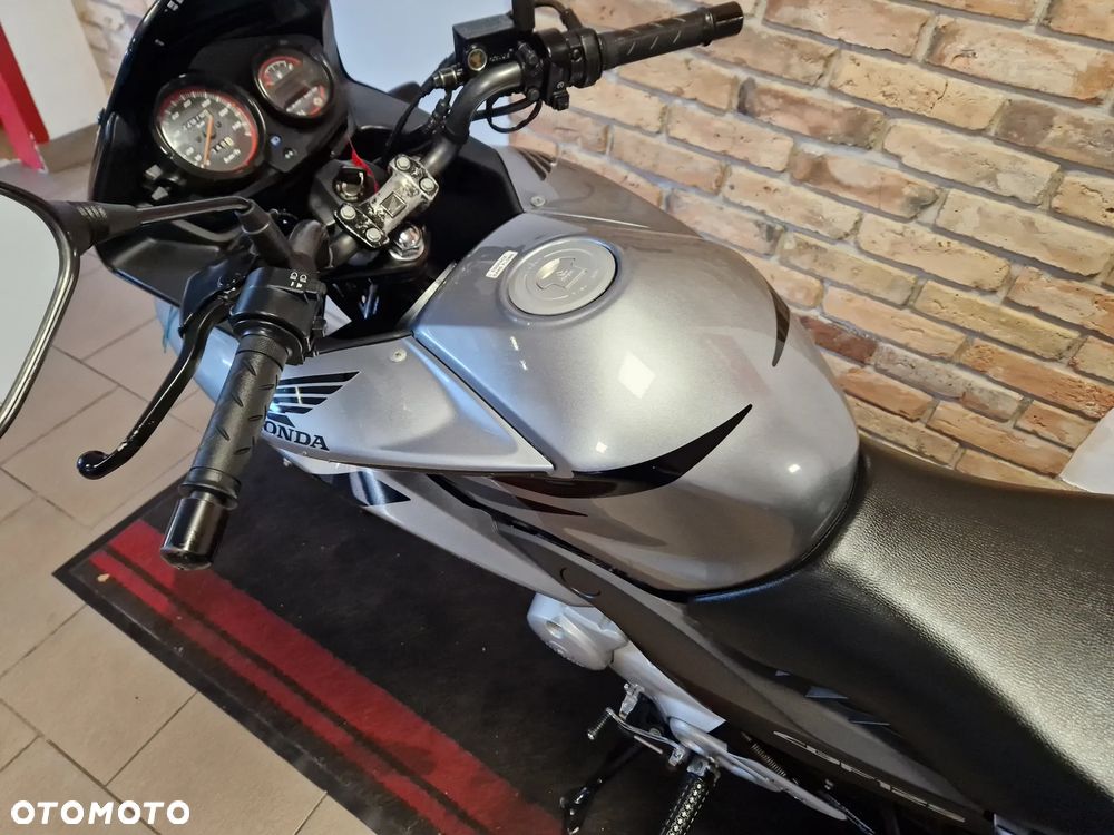 Honda CBF - 13