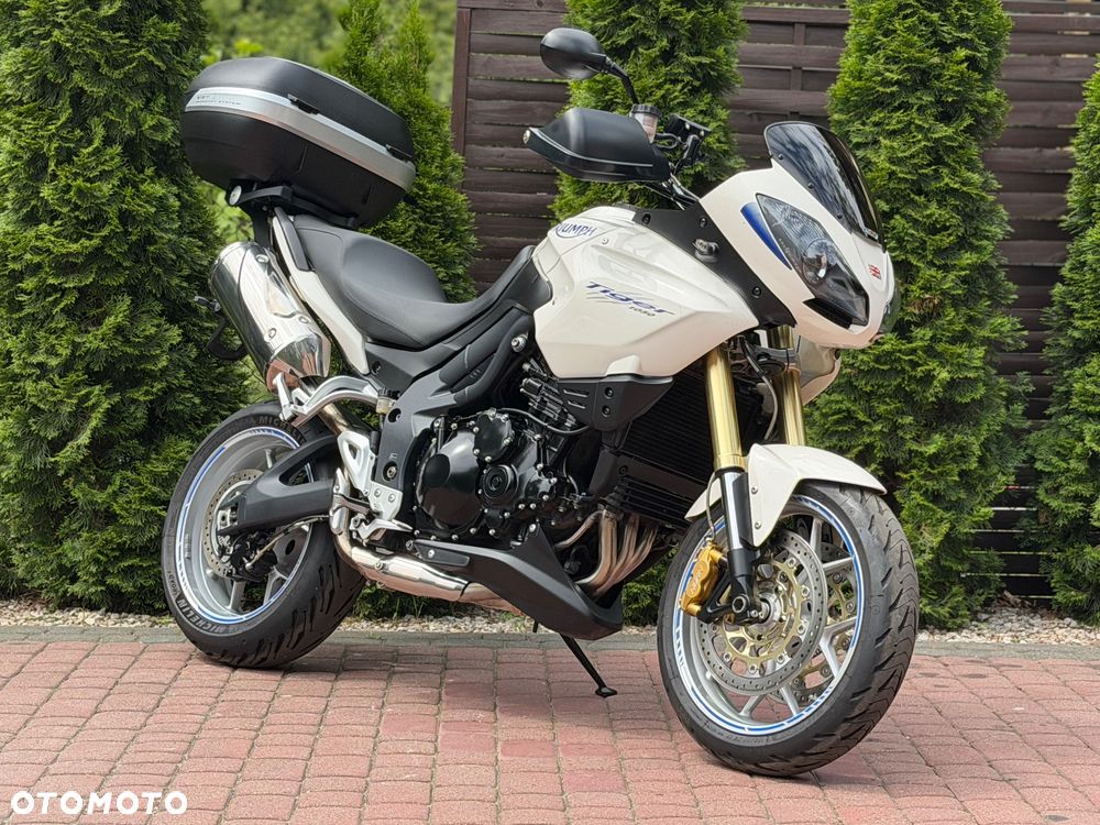 Triumph Tiger - 1