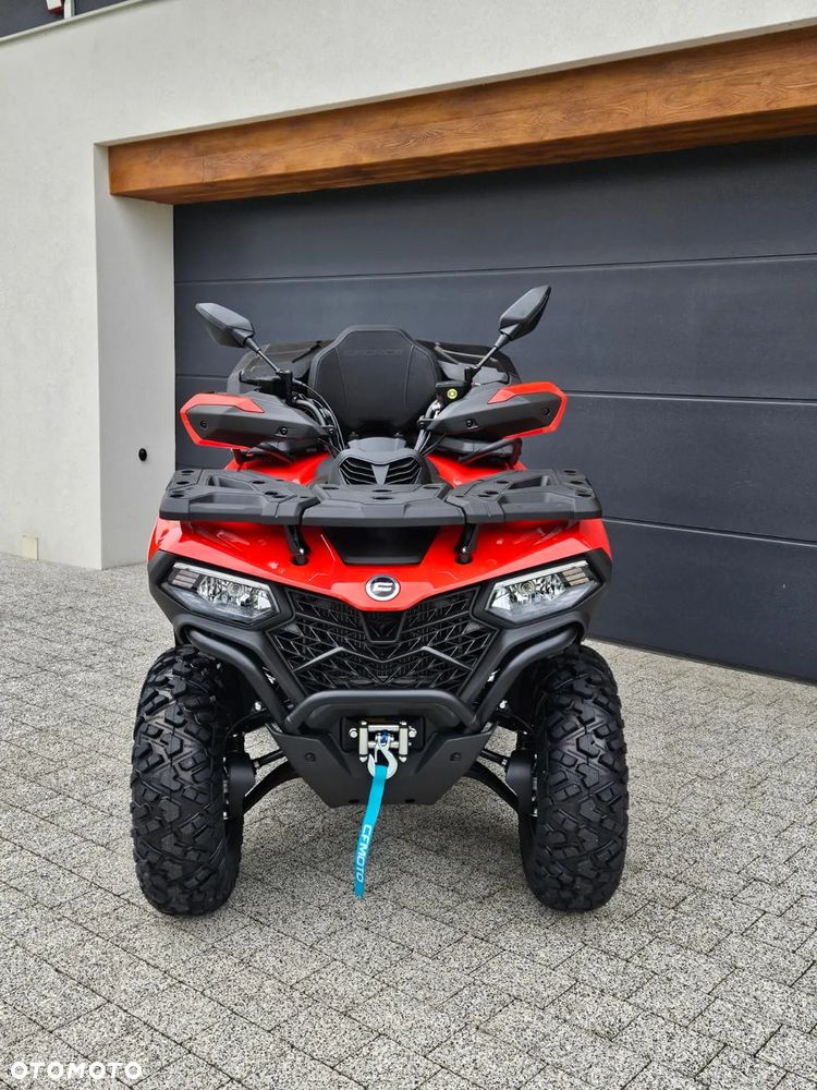 CFMoto CForce - 8