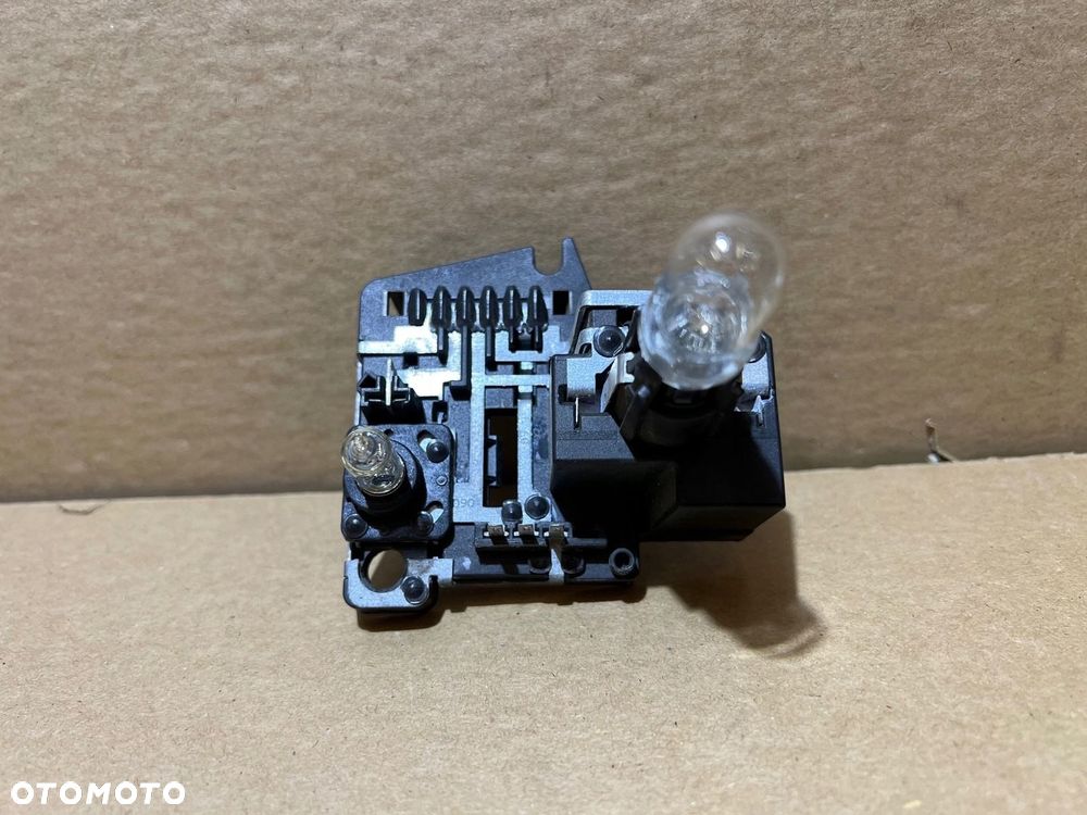 AUDI A6 C6 LIFT WKŁAD LAMPY LEWY TYŁ LEWA TYLNA W KLAPE 89037090 - 3