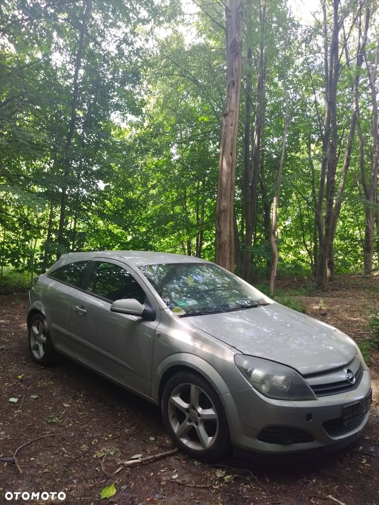 Opel Astra H GTC na części - 2