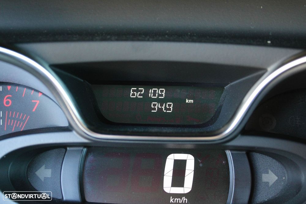 Renault Captur 0.9 TCE Exclusive - 23