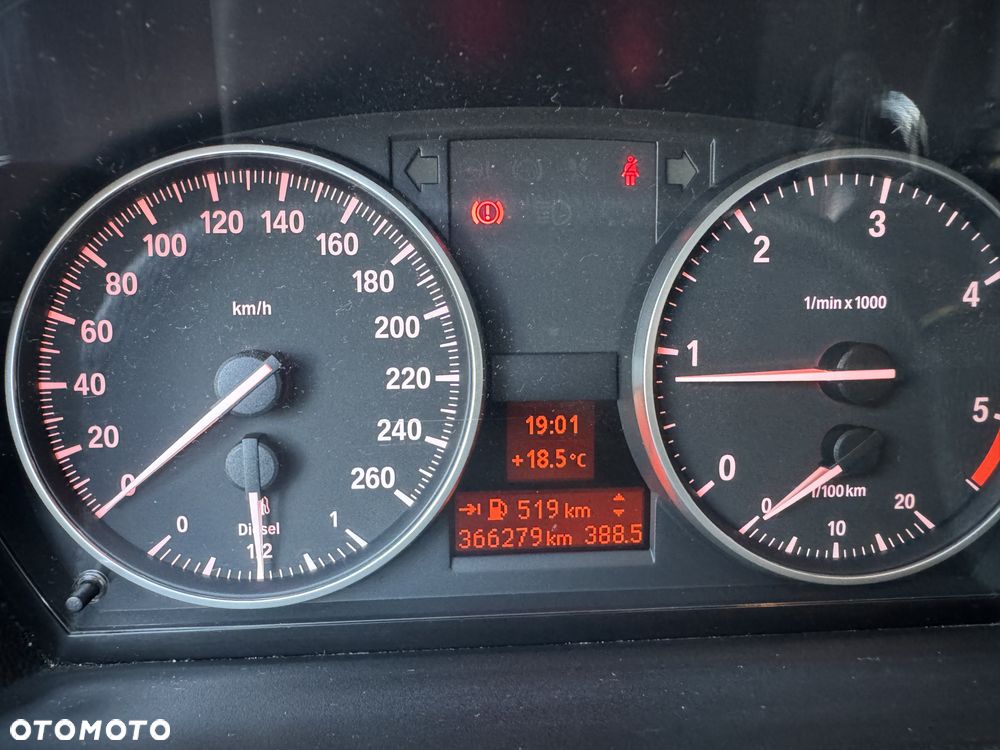 BMW Seria 3 320d - 14