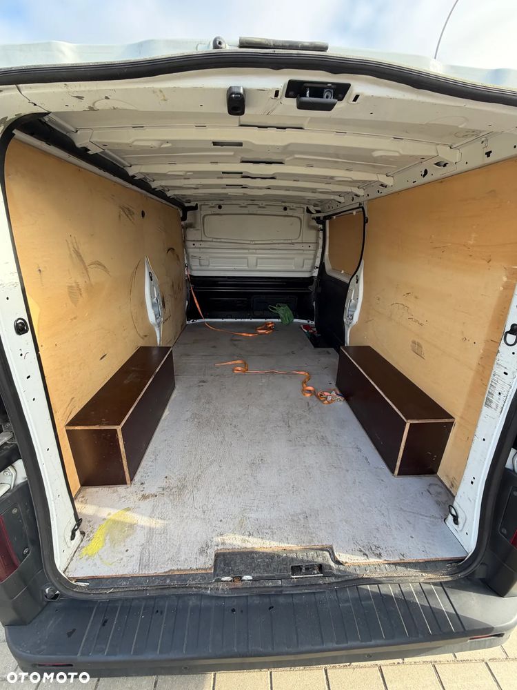 Renault TRAFIC 3 - 18