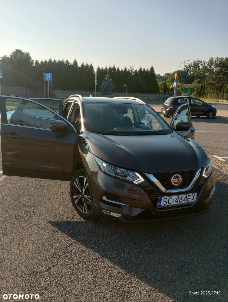 Nissan Qashqai 1.3 DIG-T N-CONNECTA - 2