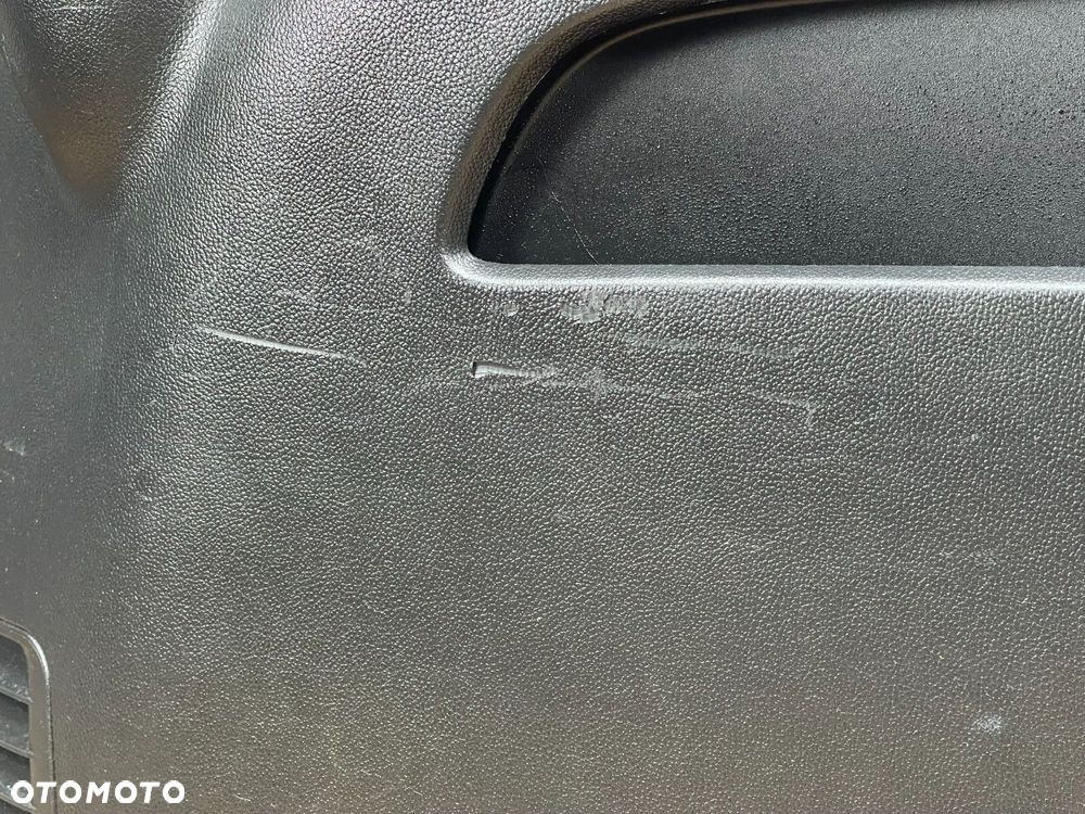 P8 GMC YUKON XL DENALI IV 2015 - BOCZEK BAGAŻNIKA PRAWY 23407840 - 4