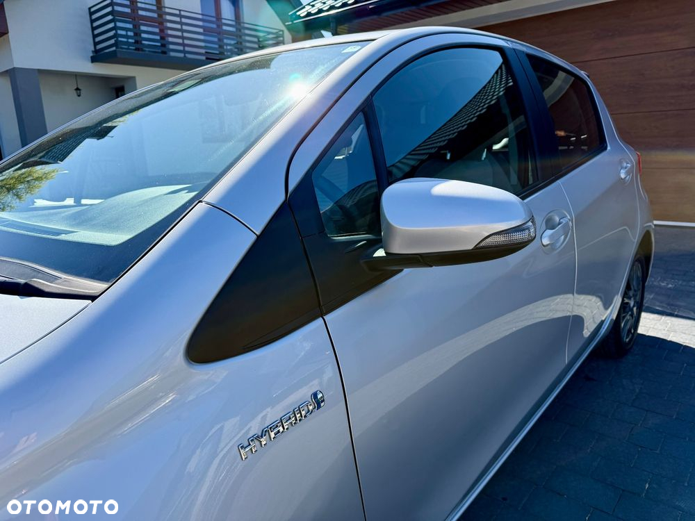 Toyota Yaris Hybrid 1.5 VVT-i Y20 Club - 19