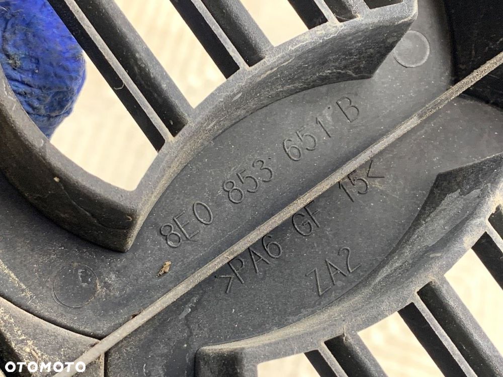 ATRAPA GRILL  AUDI A4 B6 (8E2) 2000 - 2005 1.9 TDI 74 kW [101 KM] olej napędowy 2001 - 2004 - 4