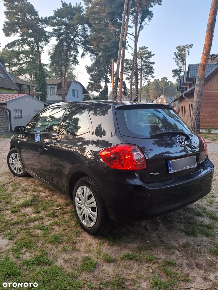 Toyota Auris 2.0 D-4D - 3