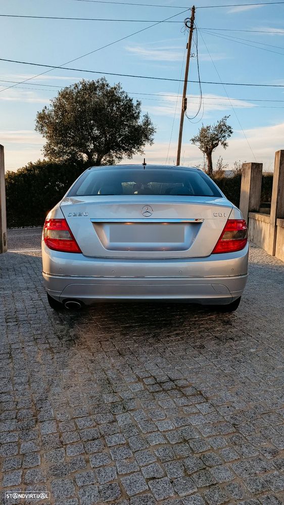 Mercedes-Benz C 220 CDI DPF BlueEFFICIENCY - 11