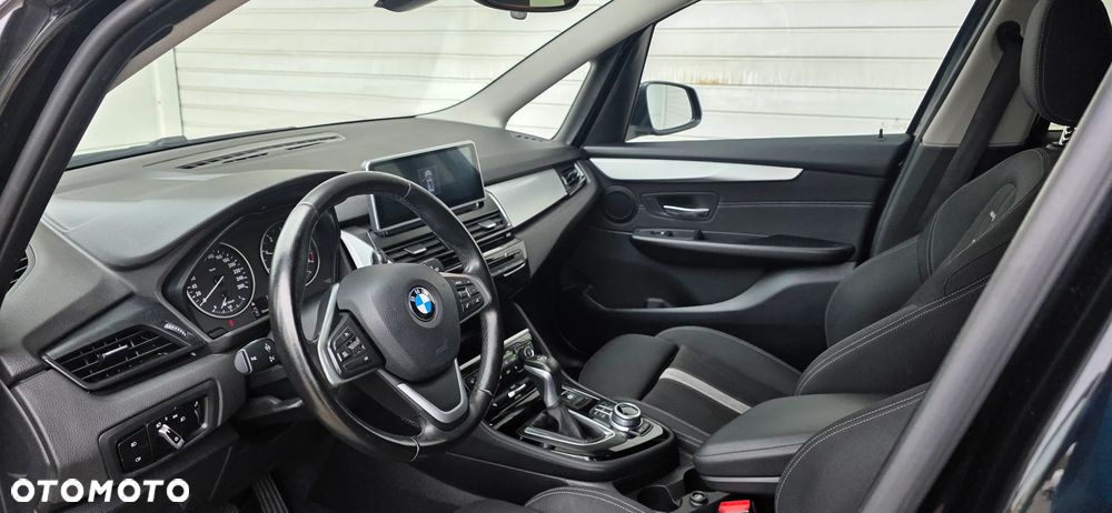 BMW Seria 2 218d Luxury Line - 7