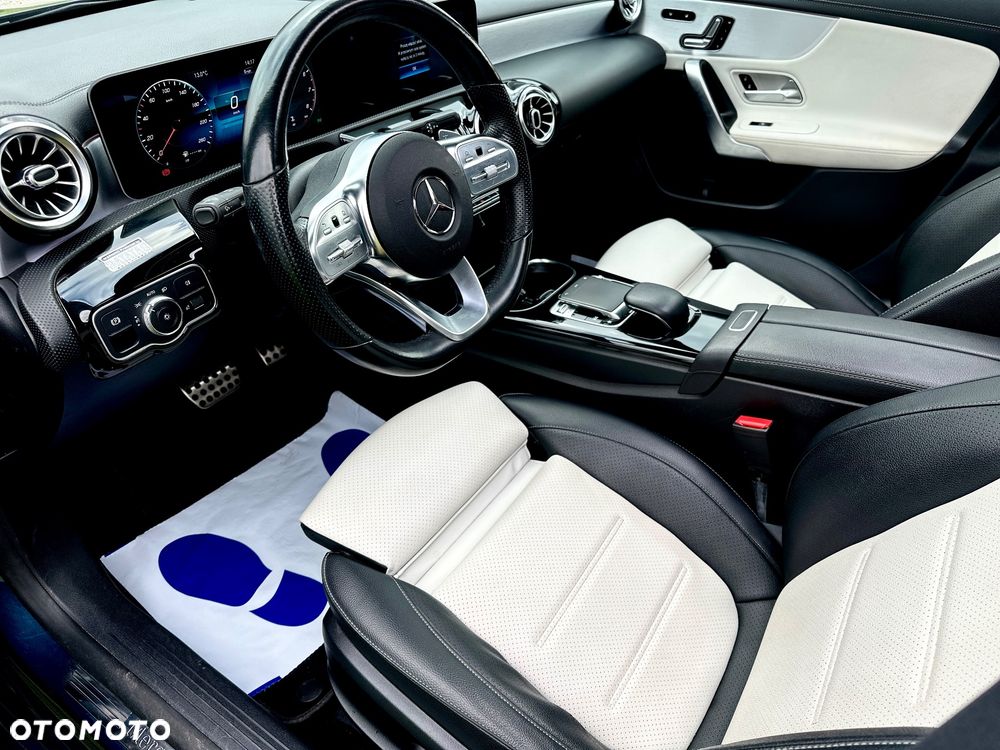 Mercedes-Benz CLA 250 4-Matic AMG Line 7G-DCT - 25