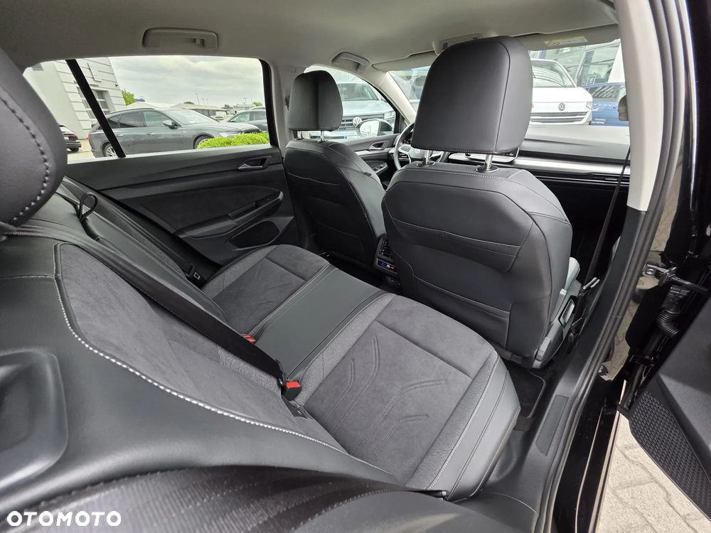 Volkswagen Golf - 18