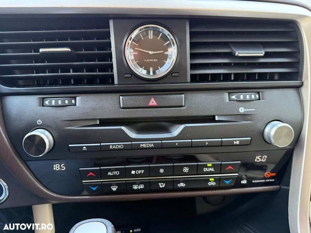 Lexus Seria RX 450h AWD Luxury - 25
