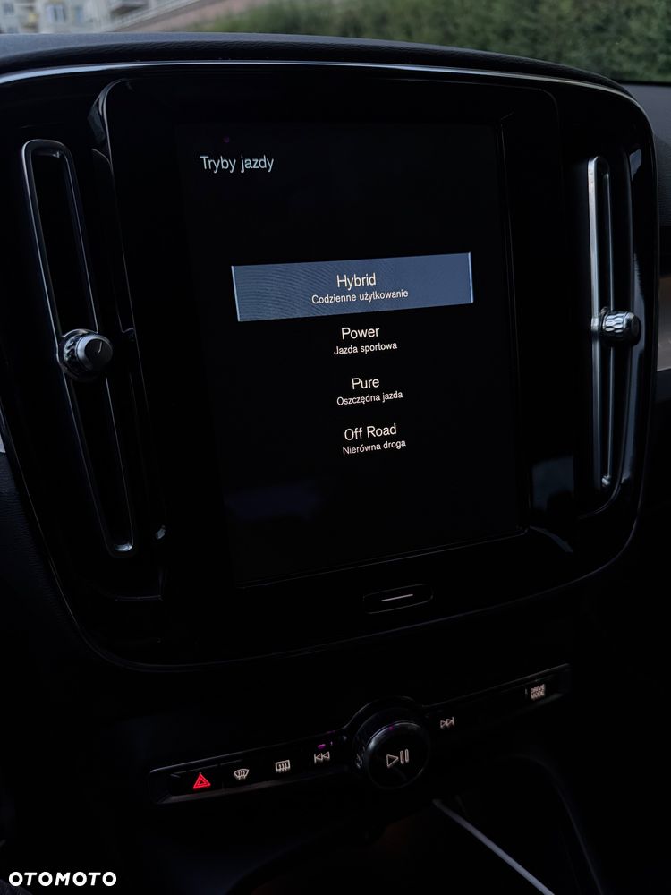Volvo XC 40 T4 Recharge DKG Plus Dark - 23