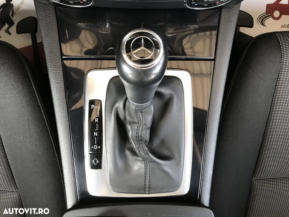 Mercedes-Benz C 220 CDI DPF (BlueEFFICIENCY) 7G-TRONIC - 33