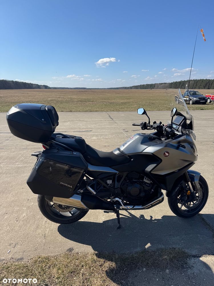 Honda NT - 12
