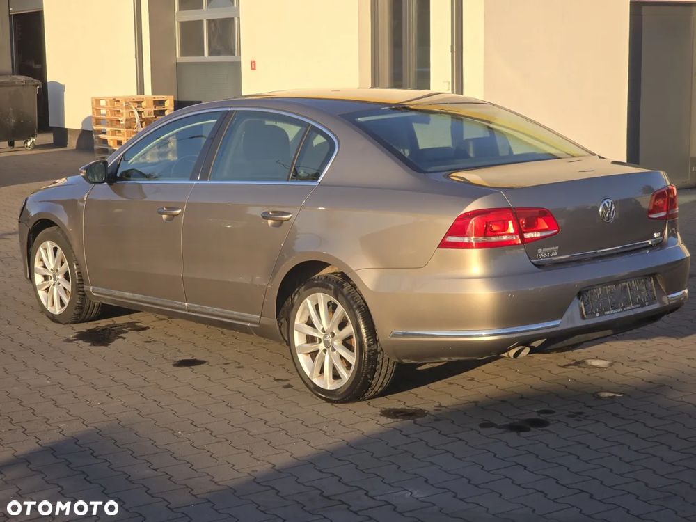 Volkswagen Passat 1.6 TDI BlueMotion Technology Highline - 5